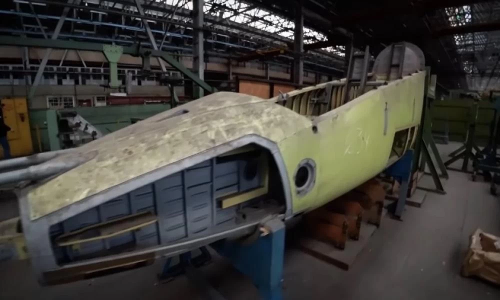 MiG: Απίστευτες εικόνες σε «νεκροταφείο» θρυλικών μαχητικών αεροσκαφών